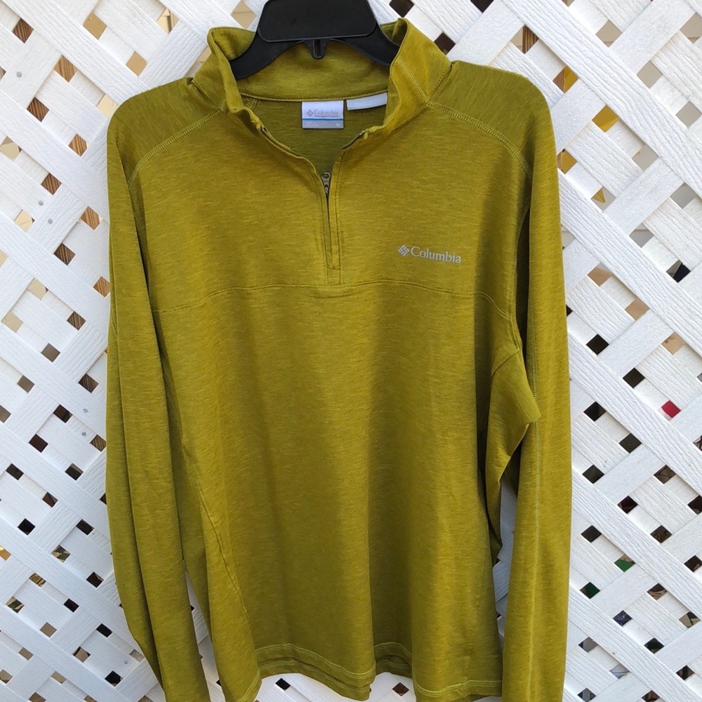 Men’s Columbia Green Sportswear Medium 3/4 zipper pullover. BRAND NEW!  NWT